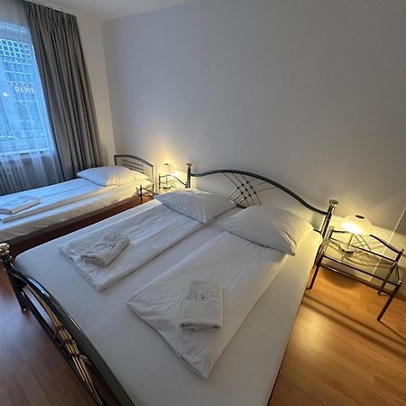 Hotel-Pension Asta Μόναχο Εξωτερικό φωτογραφία