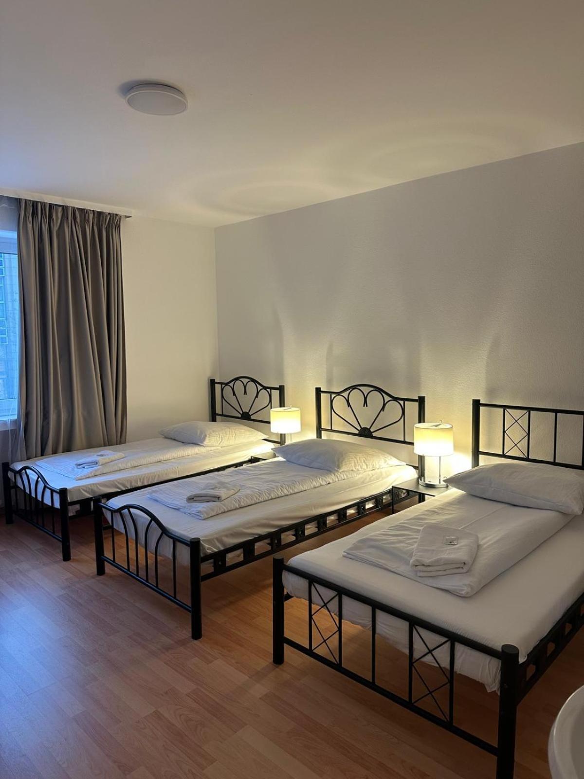 Hotel-Pension Asta Μόναχο Εξωτερικό φωτογραφία